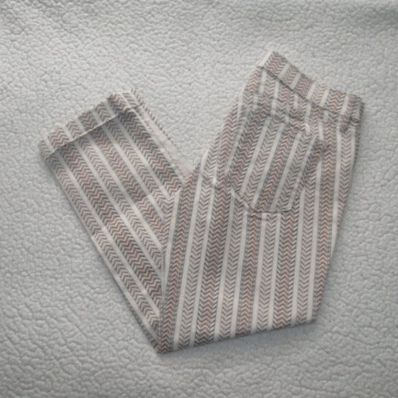 Ann Taylor LOFT Modern Cuffed Crop Pants - Picture 6 of 6